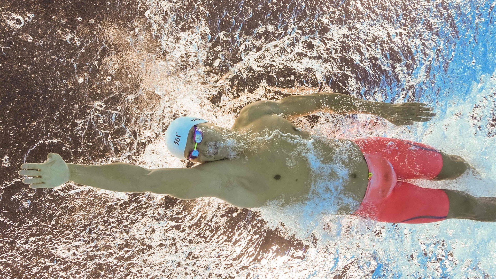 “亚戈·卡尔曼的防守反击技术，助阿根廷美洲狮队迎接新挑战”